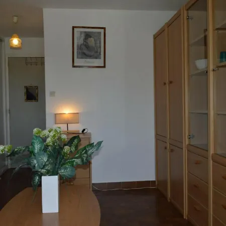 Cap D'agde, 1 Piece, 2 Personnes - Fr-1-249-80